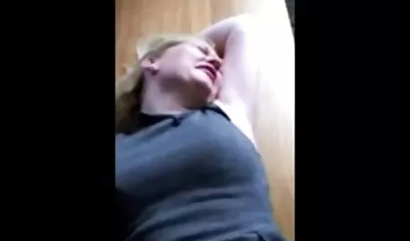 Vídeo vídeo pornô grátis carioca como Lésbicas no óculos lamber buceta