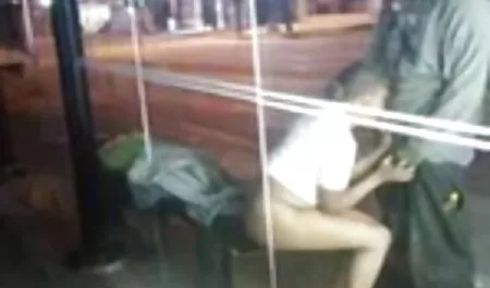 Incrível jovem corpo na frente de xvideos brasileira amadora weebcam