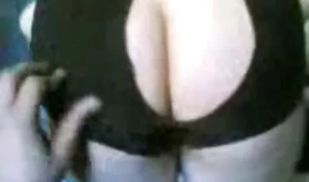 Amarrado a uma bateria, uma garota ocupada é estuprada porno caseiro os melhores no chão