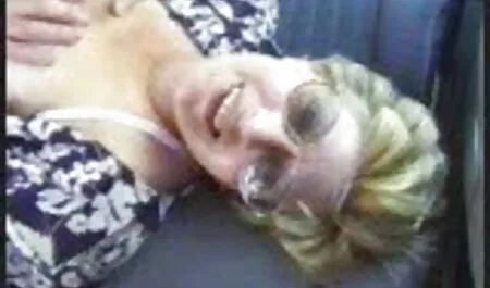 Loira Russos concordaram em ter dois videos amadores x