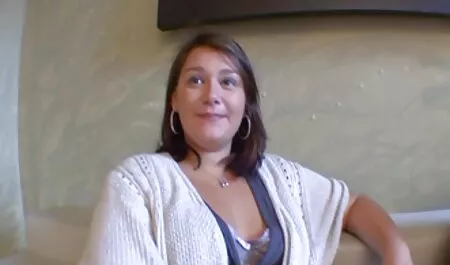 A ex-amiga passou um dia muito difícil trabalhando, e ponor amador agora ela precisava relaxar