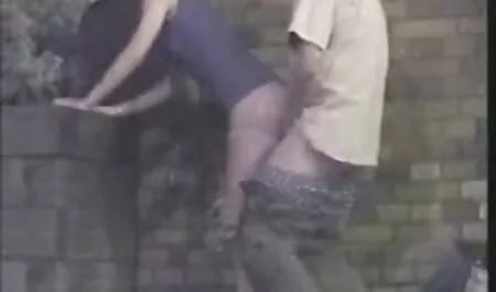 Menina com peitos grandes videos amadores anal seduzir cativante menina