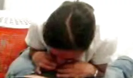 Velha tia video amador x com amante desaparece