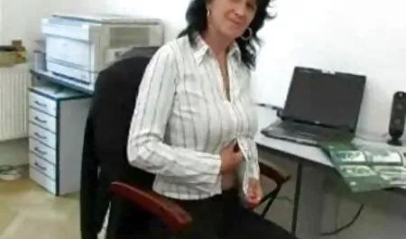 Loira mostra sua magia na coroas amadoras safadas rua