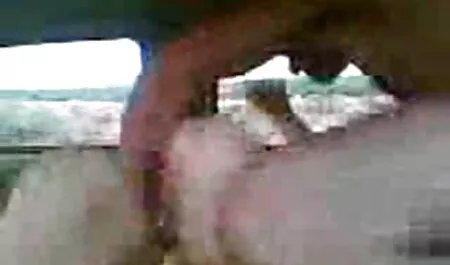 Garota com fome na praia melhores vídeos de sexo caseiro fode