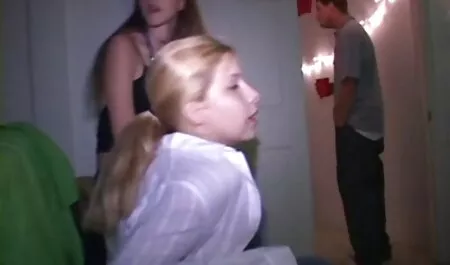 Esta filmes pornos amadores mulher acendeu seu tempo livre com um buraco de cabelo Masturbação