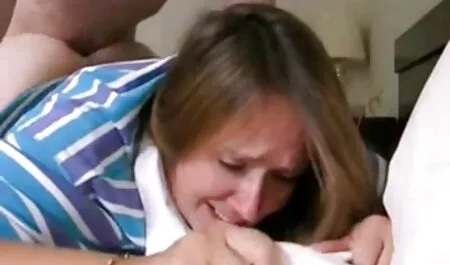 Pai dá língua ao videos amadores de novinhas filho