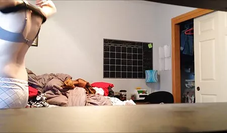 Quando vi video amador com novinha que a menina está em um jogo de sonho, eu decidi ajudar seu membro