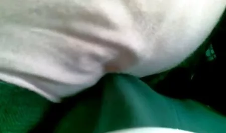 Irmã seduz tube amador irmão com fofa língua