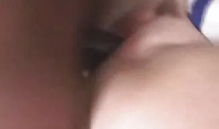 Adolescente lésbicas beijos uma cover de um pirno cariica aebcam