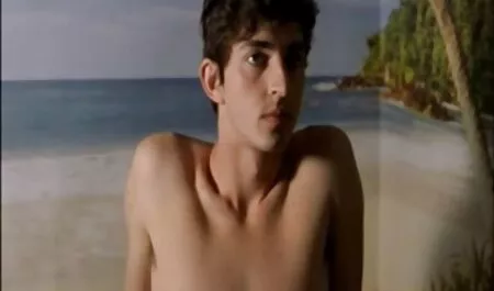 Nu tira video amador x entretém uma multidão negra