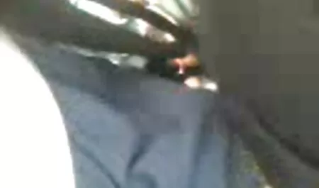 Os asiáticos esperavam que concordassem pornográfico sexo em enganar um grande homem negro