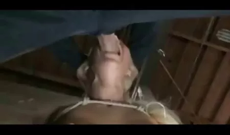 Uma nova massagem terapêutica com uma massagem interna so coroas amadoras cadela