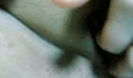 Ela brincou com virgem amadora dolos bunda e anal bolas